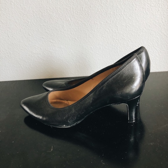 Basic Black Heels - Picture 4 of 4